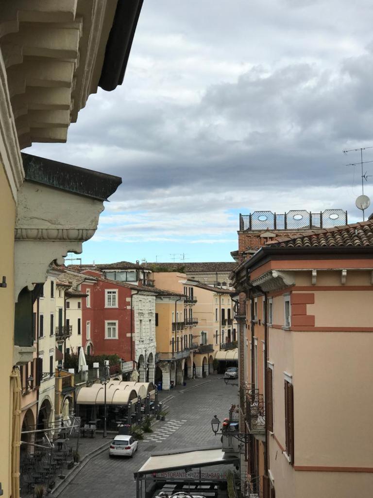 Casa La Margherita Desenzano del Garda Exterior photo
